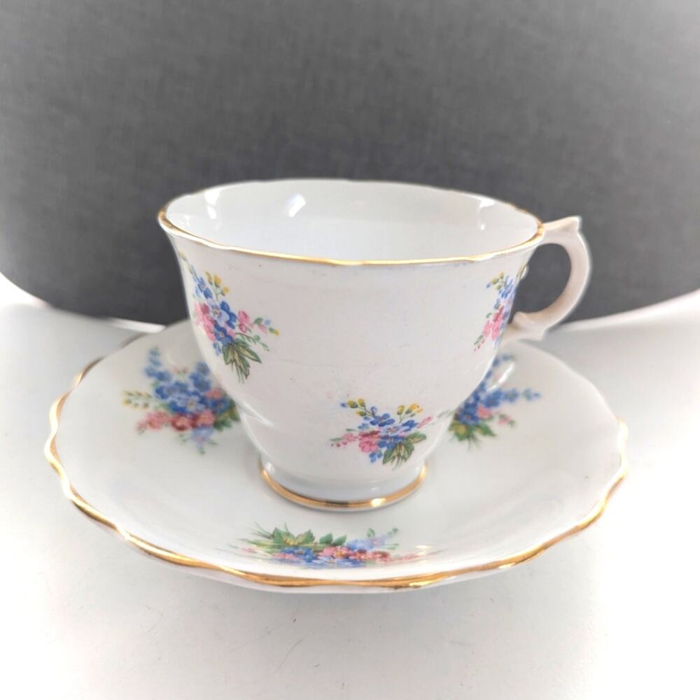 Vintage Dorchester Fine Bone China Floral Bouquet Romantic Tea Cup Saucer Set